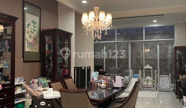 Dijual Rumah Bagus Rapi di Grand Orchard 2 Lantai