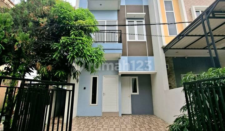 Rumah Minimalis Murah 2 Lantai Siap Huni