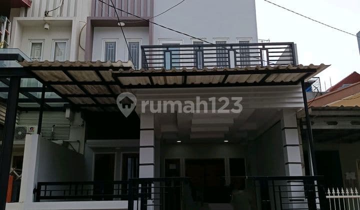 Rumah 2 Lantai Rapi Siap Huni di Gading Griya, Kelapa Gading