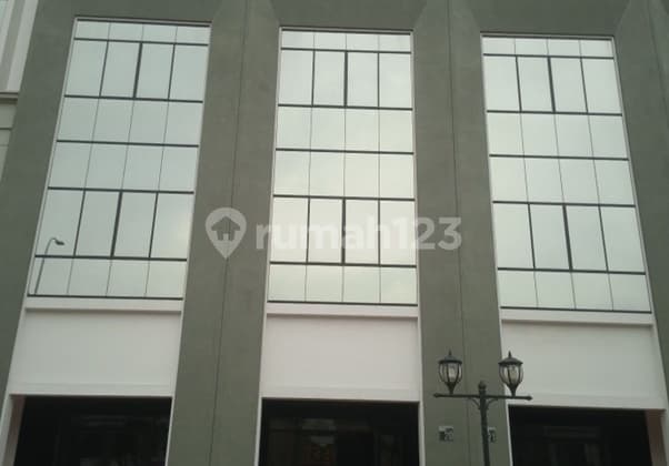 Ruko 4 Lantai Dua Muka Jl. Boulevard Sedayu City