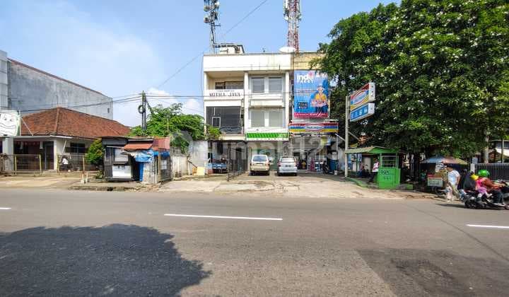 Jual/Sewa Ruko 3 lantai siap pakai jl Pahlawan Bogor lokasi ramai