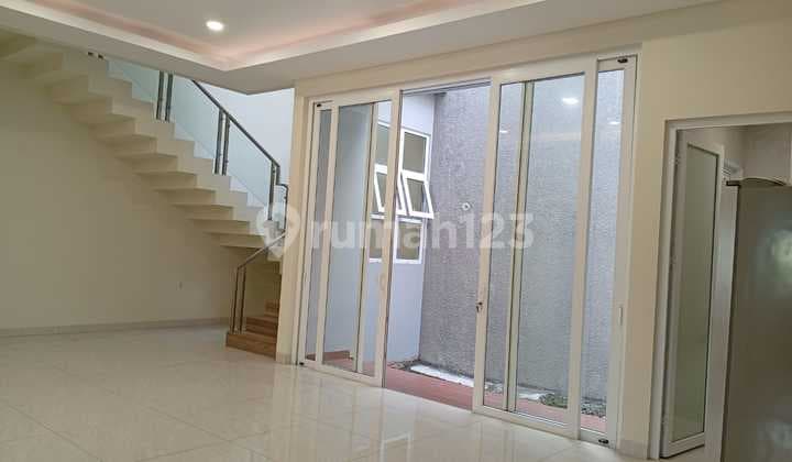 Rumah Baru Siap Huni 2 lantai Kelapa Gading Summagung #y1