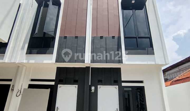 Rumah 2 Lantai Lokasi Strategis Utan Kayu