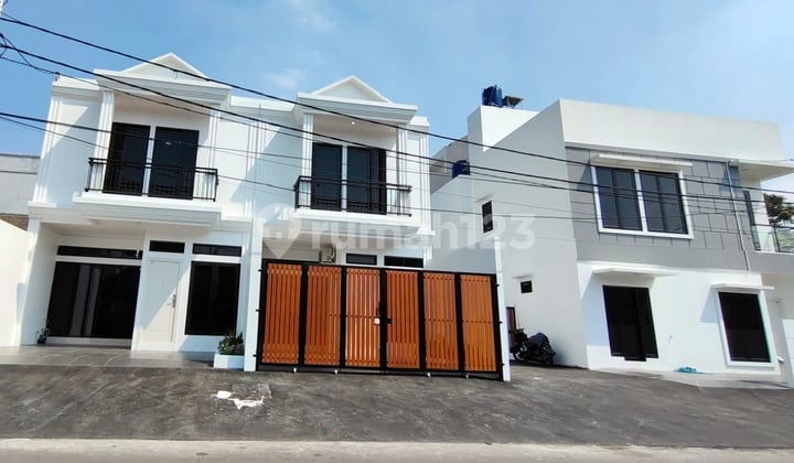 Rumah 2 Lantai Lokasi Strategis Percetakan Negara Jakpus