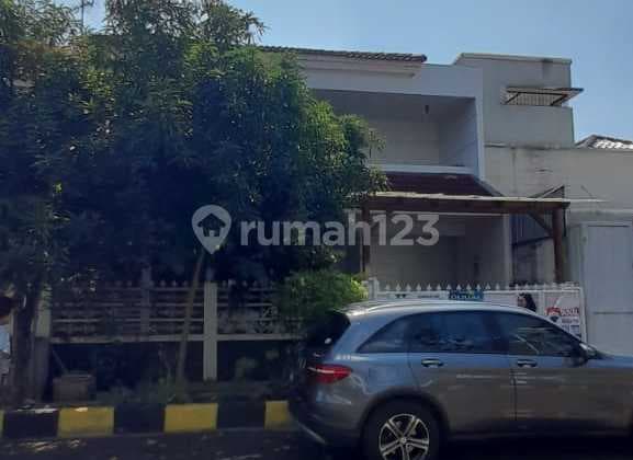 Dijual Rumah Siap Huni di Taman Kebun Jeruk Intercon, Meruya