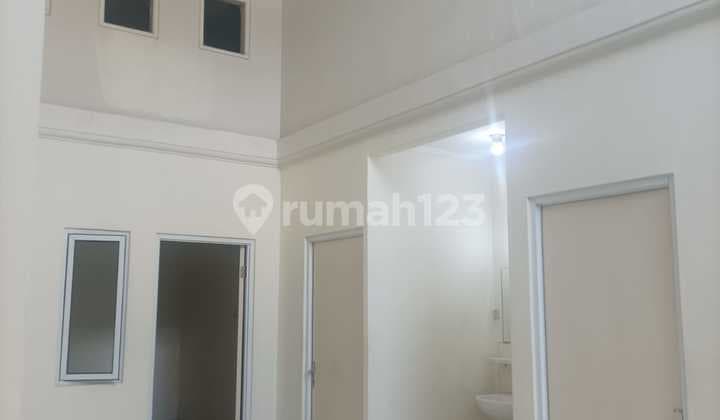 Dijual Rumah Rapih dan Sudah Renovasi Sektor 7C