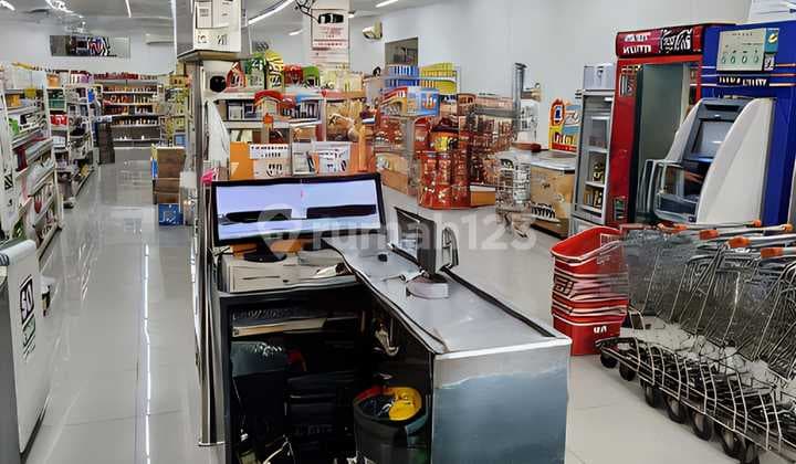 Minimarket & Apotek Di Tipar Cakung Semper Jakarta Utara