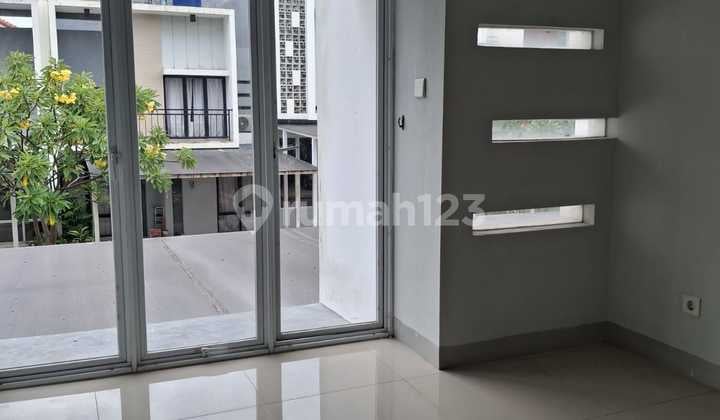 Di Sewakan Rumah Kt 3+1 Cluster Yarra Jakarta Garden City Jakarta Timur
