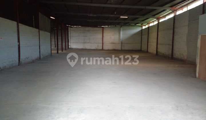 For Rent: Spacious 1700 Warehouse in Plumpang Semper, North Jakarta