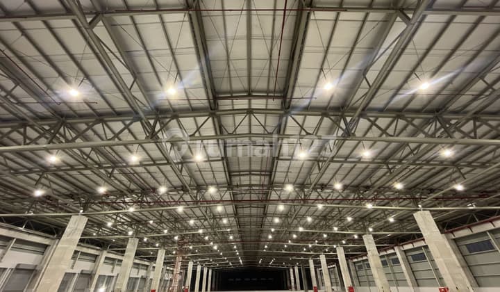 Warehouse for Rent
Location: Cibitung
Area: 11,000 m2 (3rd Floor)