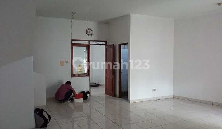 Ruko 2 Lantai Siap Pakai di Terusan Jl Jakarta Antapani