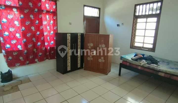 Rumah Hoek 1 Lantai Dekat ke Mim Soekarno Hatta