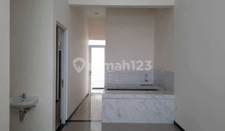 For Rent, Ready-to-Use House in Taman Kopo Indah 5, Sherwood