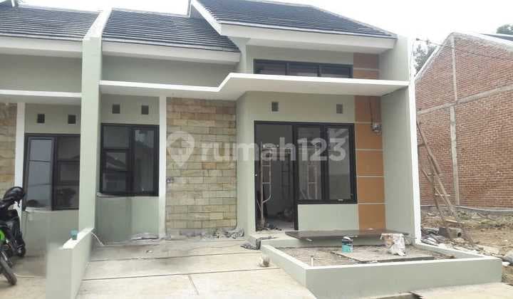 Rumah Baru Komplek Griya Asri Margahurip Dekat Tol Seroja