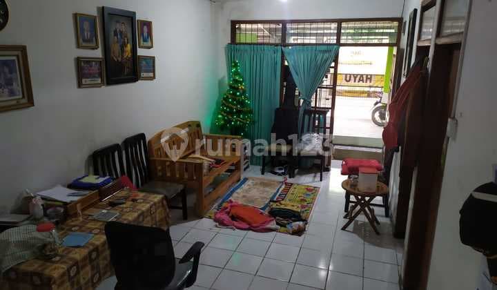 Dijual Rumah Siap Pakai di Taman Rahayu
