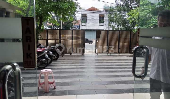 Disewakan Gedung Perkantoran Siap Pakai di Jalan Moh Toha