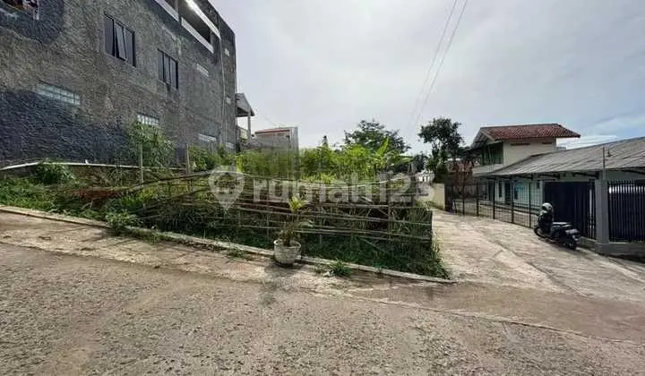 Hook Land in Cimenyan, Bandung Regency