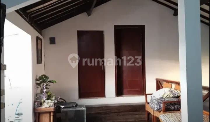 For Sale 2-Story Hook House in Margahayu Permai Complex
