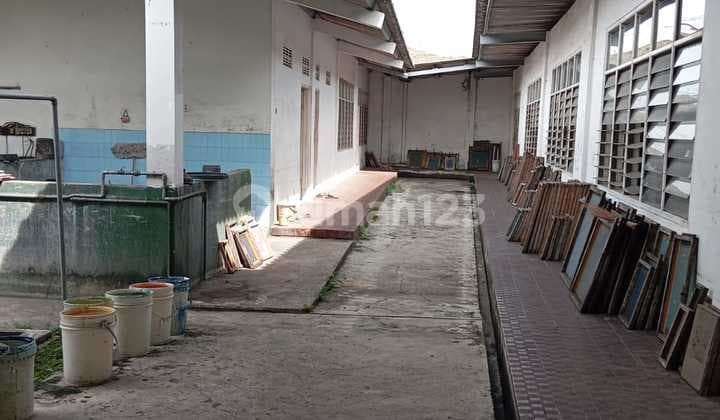 Dijual Ruang Usaha Ex Pabrik Sablon Di Jalan Holis