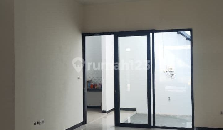 Nice New House in Taman Kopo Indah 5, Sherwood