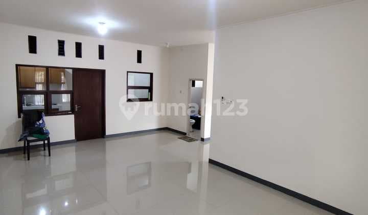 Dijual Rumah Nyaman Siap Huni Di Taman Kopo Ketapang