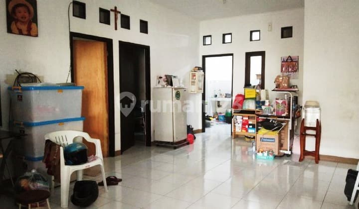 Ready-to-Occupy House in Taman Kopo Katapang, Bandung