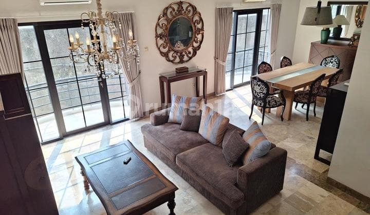 Dijual Rumah Full Furnished Dalam Komplek Kemang Hijau 2 Lantai Siap Huni Lokasi Strategis Dekat Kawasan Bisnis SHM Bagus di Kemang