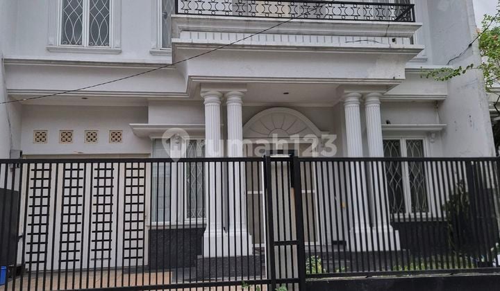 Disewa Rumah 2 Lantai Siap Huni Pondok Indah Dekat Pim 2&3 Lokasi Tenang Strategis