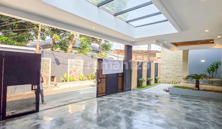 Dijual Rumah Radio Dalam Siap Huni 2 Lantai SHM Ada Pool