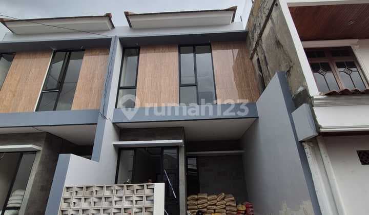 New House Near Hr Muhammad Darmo Permai Utara West Sby