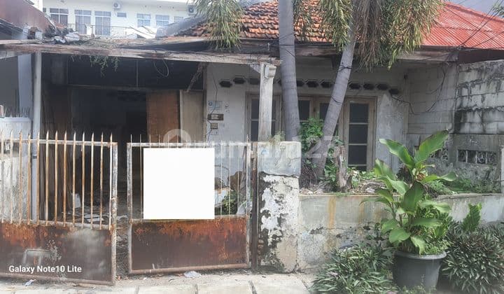 For Sale Old House Land Measurement on Petojo Selatan Street