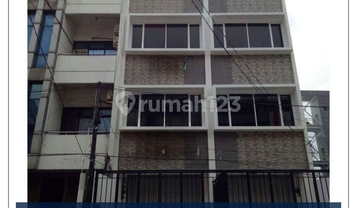 Disewakan dan Dijual Ruko 4 Lantai di ********