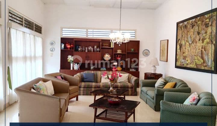 Big House in Dharmawangsa