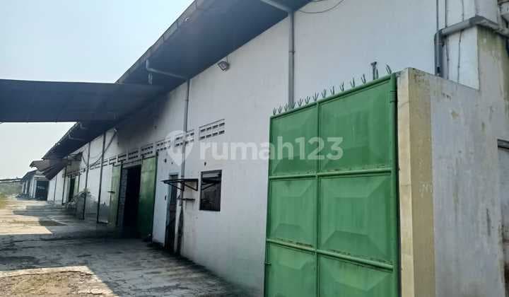 Ex Pabrik Lengkap Dengan Mesin Produksi Dan