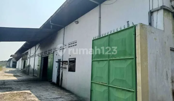 Ex Pabrik Lengkap Dengan Mesin Produksi Dan