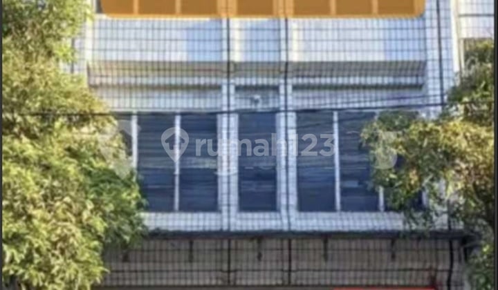 Ruko Tengah Kota 3 Lantai Area Pusat Grosir