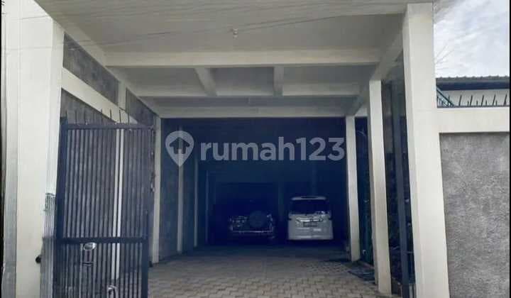 Ready-to-Live-in Well-Maintained Former Car Showroom House