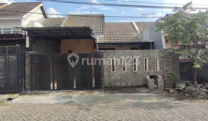 Tiny House in Puri Gununganyar Regency, Good and Ready to Occupy