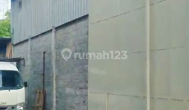 Gudang Area Tropodo Bangunan Baru 1.5 Lantai