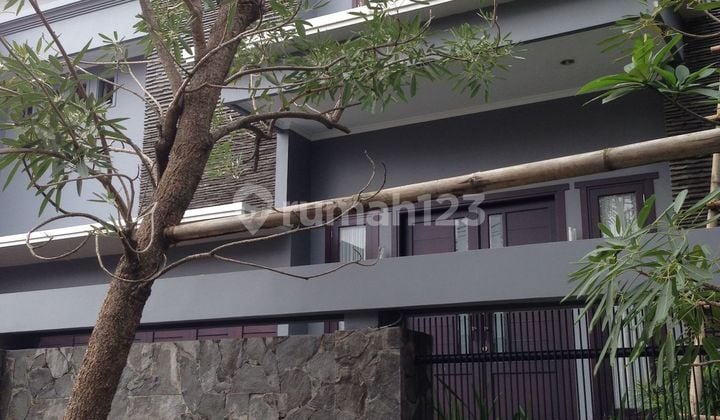 HOT SALE Rumah 2 lt Semi Furnished SHM, Cinere Estate Cinere CL414