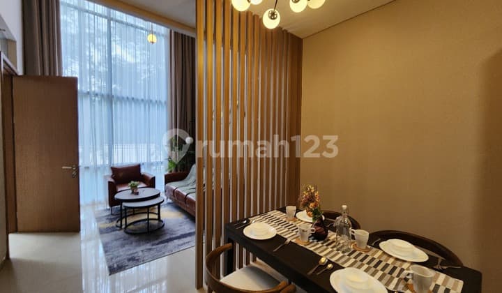 RUMAH BARU TIGA LANTAI TIRTASARI FORESTA SARIJADI