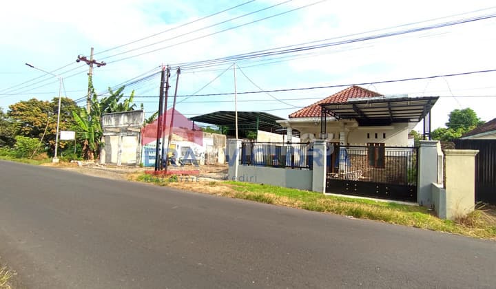 Gudang di Badas Kab Kediri Akses Jalan Raya Dekat Terminal Pare