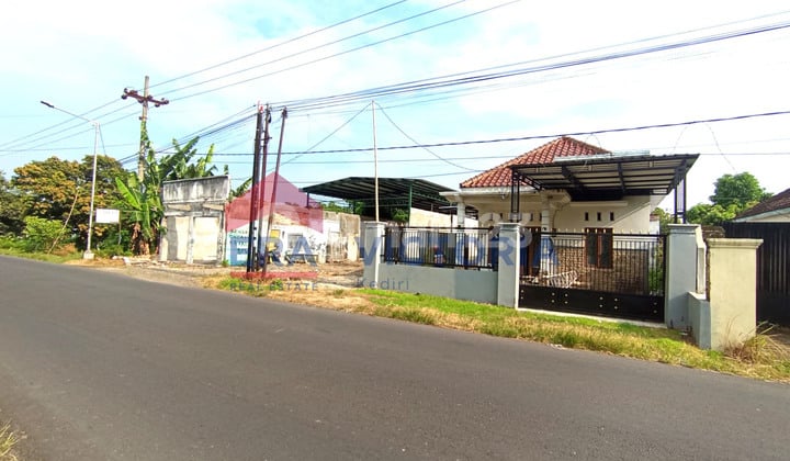 Gudang di Badas Kab Kediri Akses Jalan Raya Dekat Terminal Pare