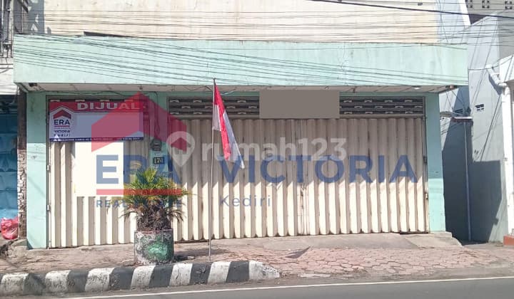 Jual Ruko Bagus 216 m2 SHM di Pusat Bisnis Kota Kediri