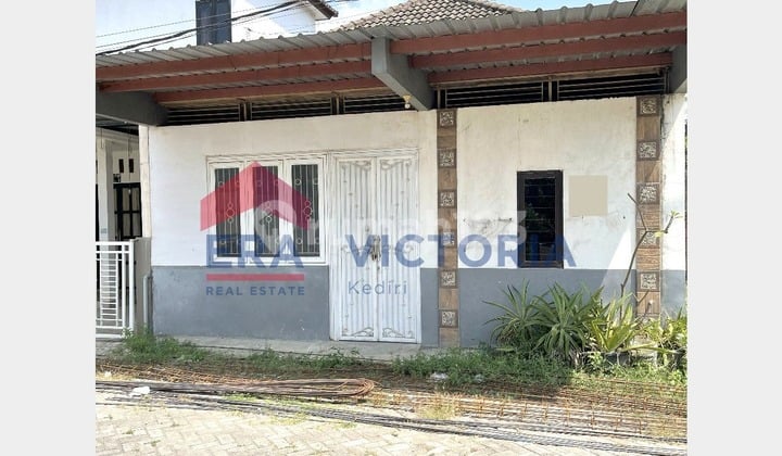 Rumah Dalam Perumahan One Gate System Mojoroto Kota Kediri