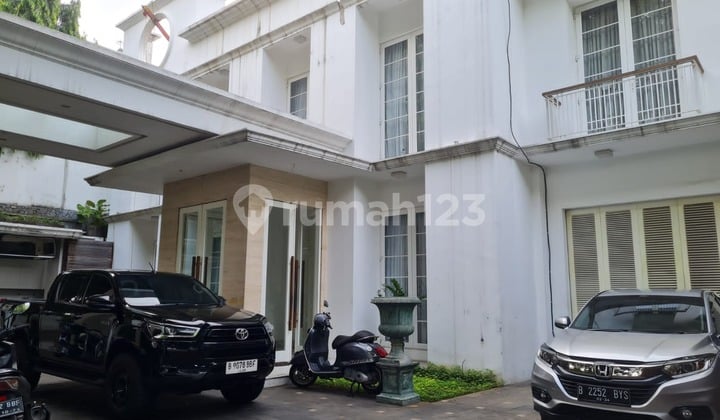 Super Cheap 2-Story House on Jl Hang Tuah 9, Gunung, Kebayoran Baru