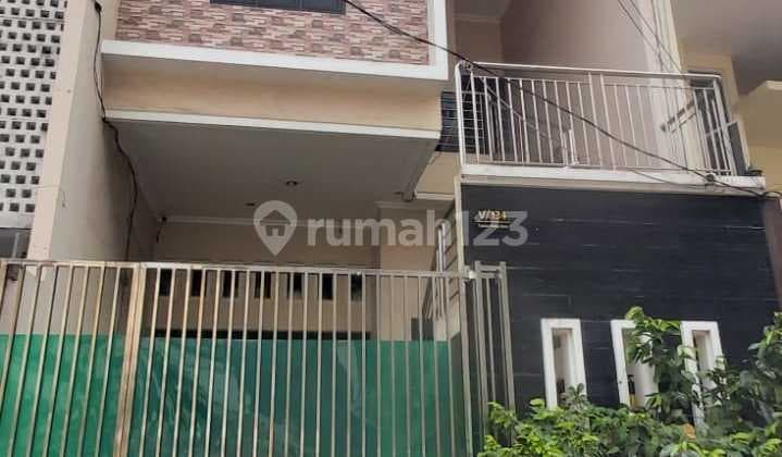 Rumah Murah Bgt 3lt di Jl Taman Hidup Baru 5,Pademangan Barat