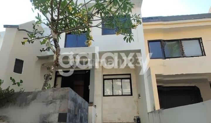 Townhouse Bay View Dekat Pantai Jimbaran Bypass Ngurah Rai Benoa Badung, Bali
