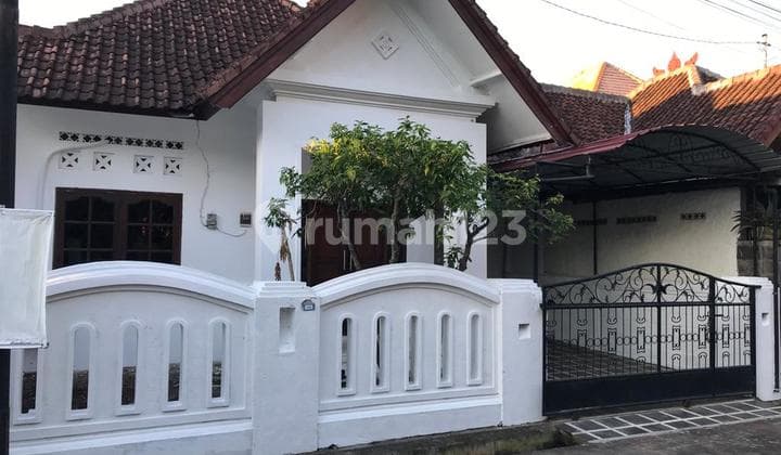 Ready-to-Occupy House in the Exclusive Jimbaran Complex Area