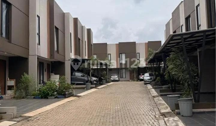 Rumah Cantik 2 Lantai Cluster Residence Pamulang Dekat Kampus